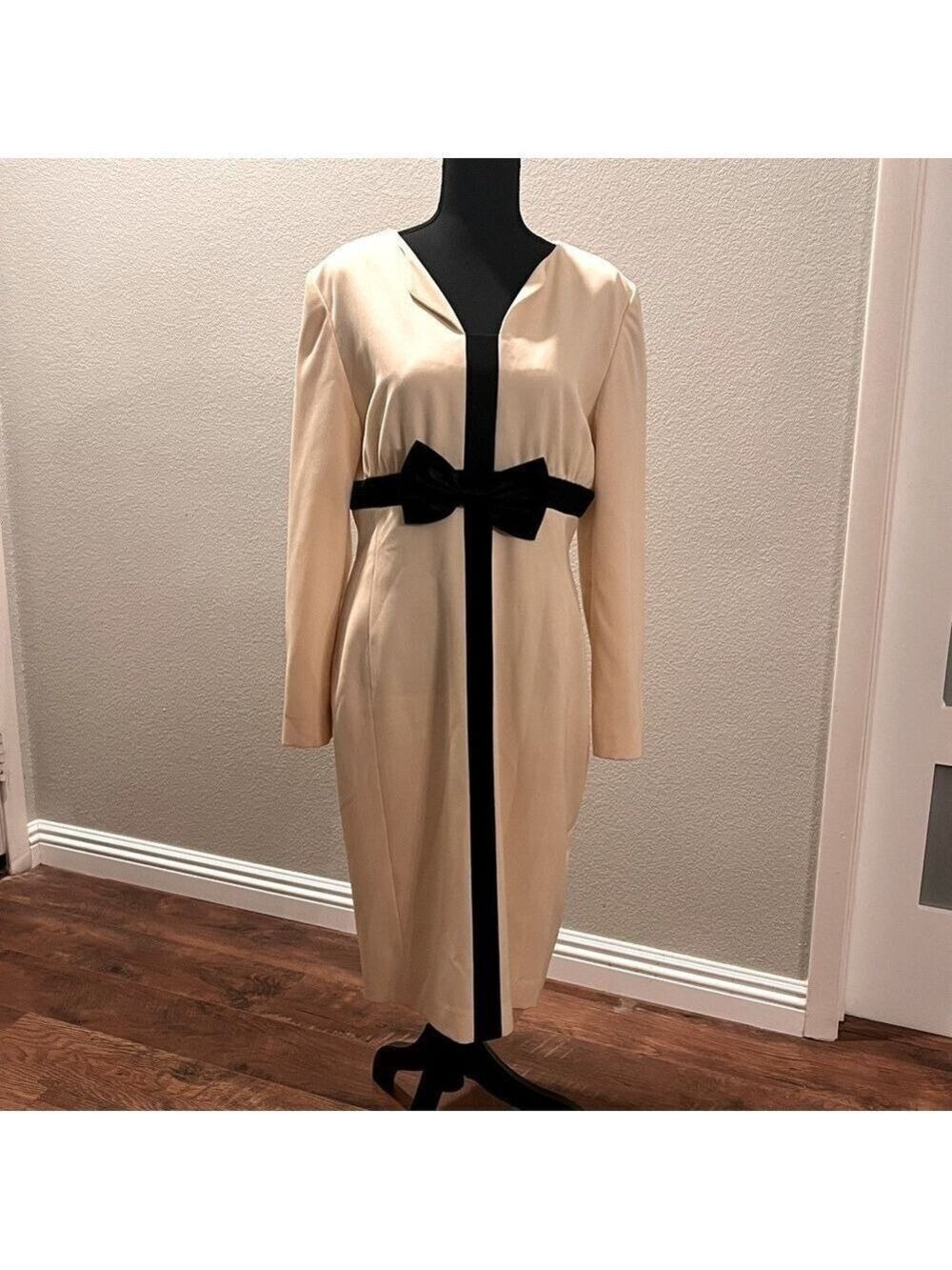 PSI by ALVIN BELL vintage empire waist dress. Size 12